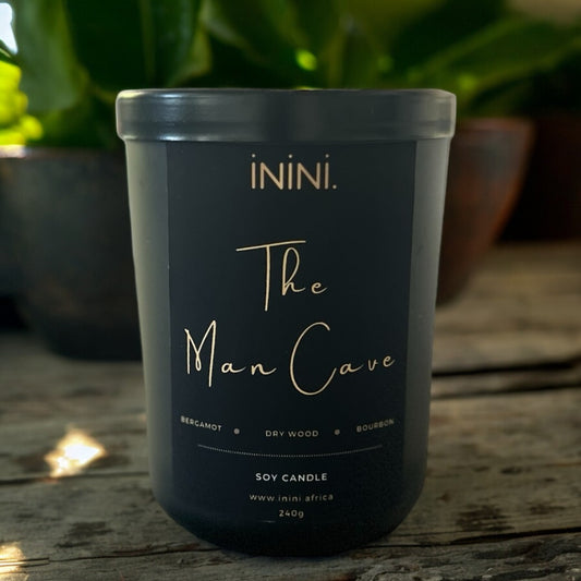 THE MAN CAVE - bergamot, dry wood, bourbon - Scented Soy Candle